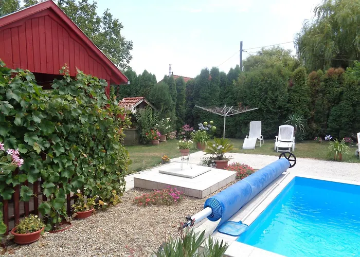Apartament Irenke Vendeghaz